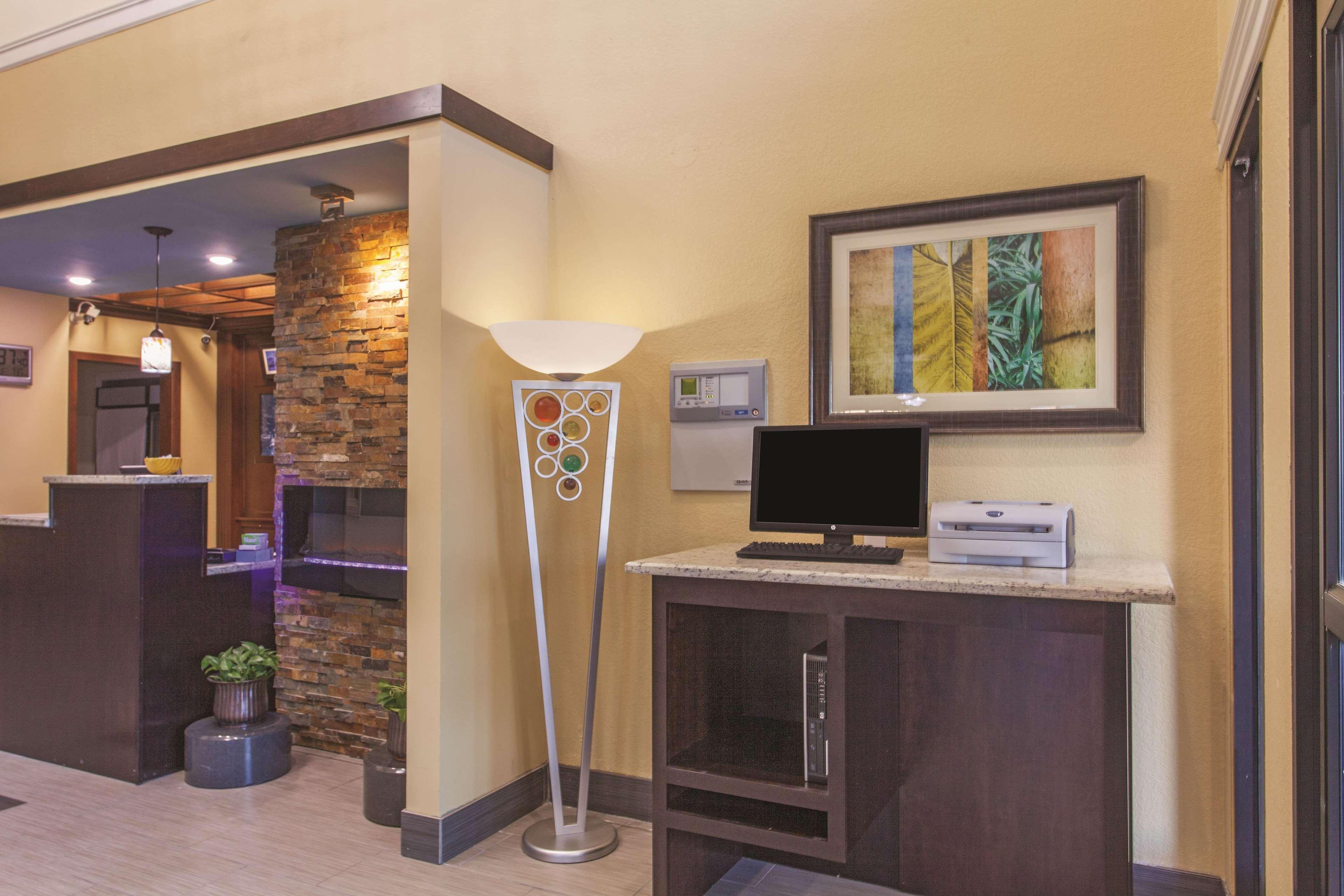 Hotel La Quinta By Wyndham Elizabethtown Exterior foto